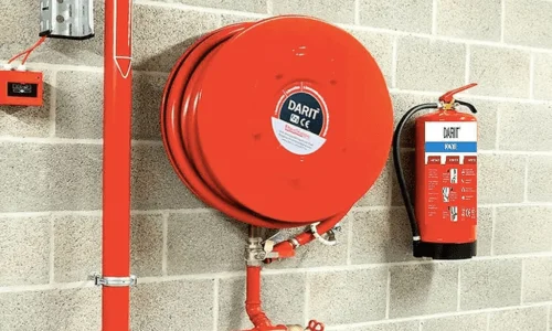 Using Hose Reel Systems in Factories Benefits of Using Hose Reel Systems in Factories<br />